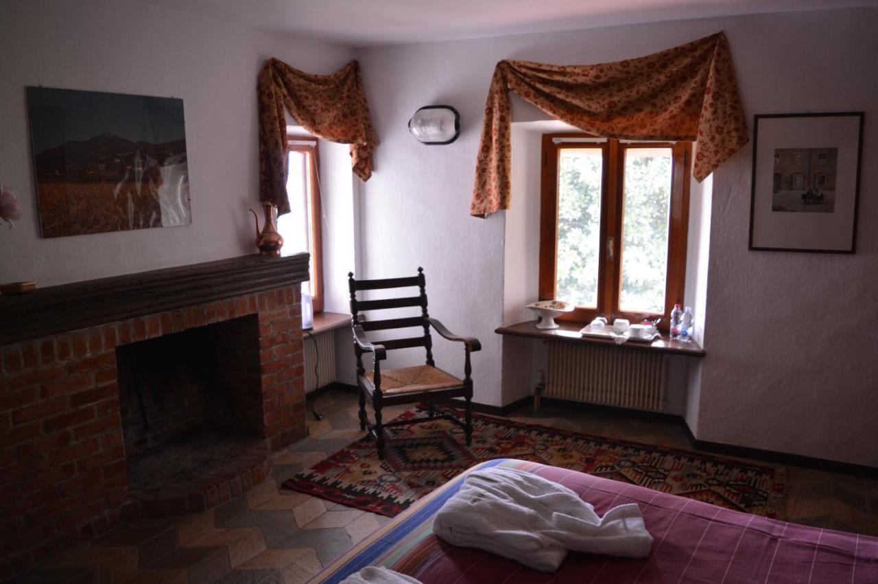 L'Uovo E La Faina Bed & Breakfast Busca Exterior photo