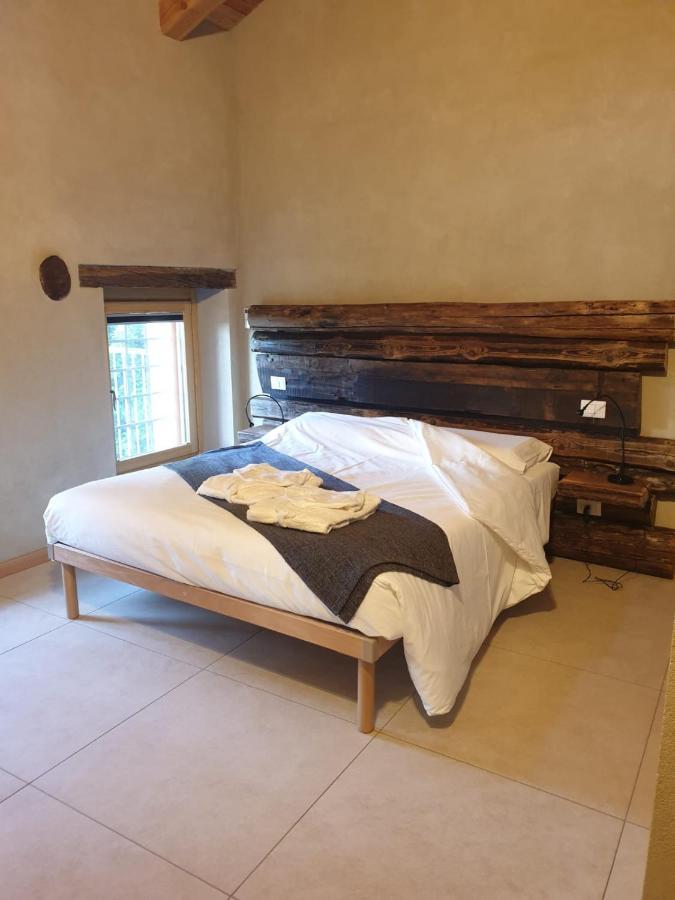 L'Uovo E La Faina Bed & Breakfast Busca Exterior photo