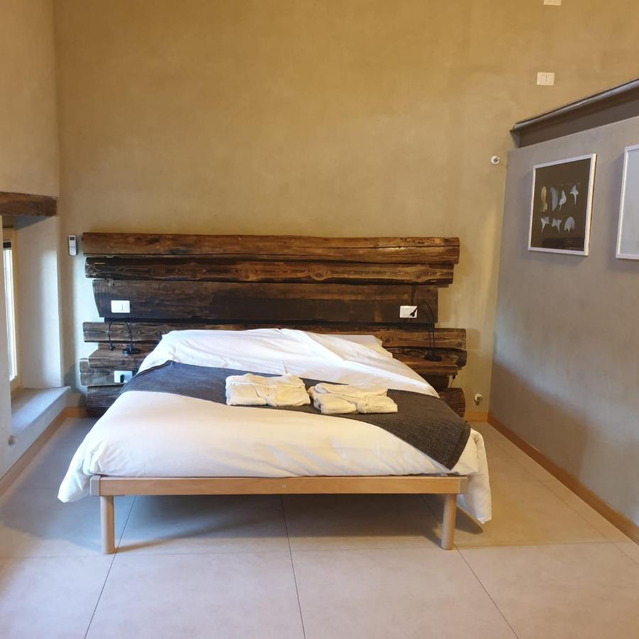 L'Uovo E La Faina Bed & Breakfast Busca Exterior photo